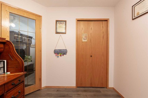 104-75 1 Avenue South, Lethbridge, AB - Indoor Photo Showing Other Room