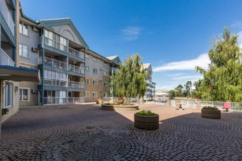 104-75 1 Avenue South, Lethbridge, AB - Outdoor