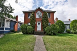 936 13 Street SOUTHLethbridge, AB T1J 2X2