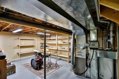 936 13 Street South, Lethbridge, AB - Indoor Photo Showing Basement
