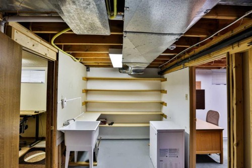936 13 Street South, Lethbridge, AB - Indoor Photo Showing Basement
