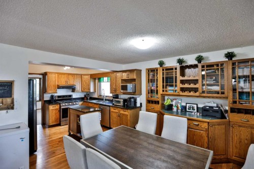 936 13 Street South, Lethbridge, AB - Indoor