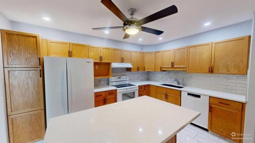 203-75 1 Avenue SOUTH Lethbridge, AB T1J 4R2