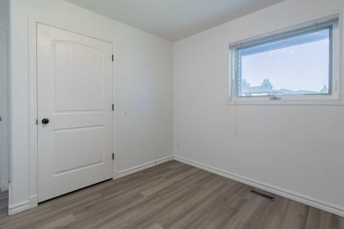 3-750 Heritage Boulevard West, Lethbridge, AB - Indoor Photo Showing Other Room