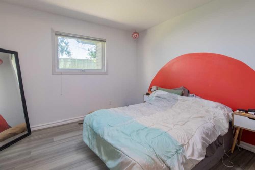 3-750 Heritage Boulevard West, Lethbridge, AB - Indoor Photo Showing Bedroom