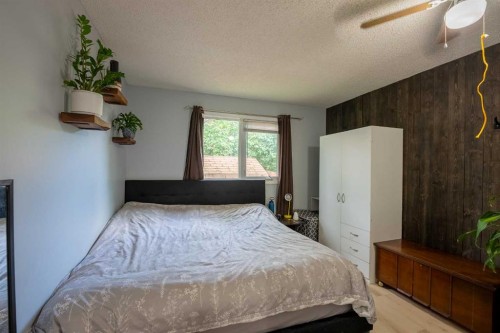 23 Dakota Road West, Lethbridge, AB 