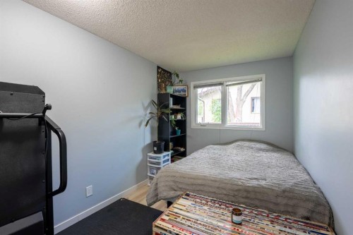 23 Dakota Road West, Lethbridge, AB 