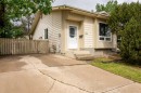 23 Dakota Road West, Lethbridge, AB 