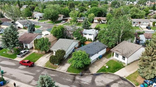 23 Dakota Road West, Lethbridge, AB 
