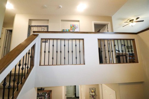 71 Coalbanks Gate West, Lethbridge, AB - Indoor Photo Showing Other Room