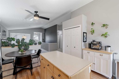 77 Blackfoot Crescent West, Lethbridge, AB 
