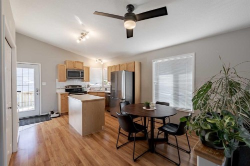 77 Blackfoot Crescent West, Lethbridge, AB 