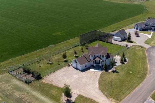 406 Meadow Lark Drive  Rural Lethbridge County, AB T1J 4R9