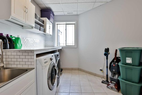 406 Meadow Lark Drive, Rural Lethbridge County, AB - Indoor Photo Showing Laundry Room