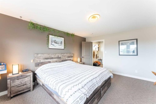 437 Devonia Way West, Lethbridge, AB - Indoor Photo Showing Bedroom