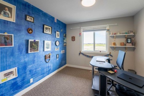 437 Devonia Way West, Lethbridge, AB - Indoor Photo Showing Office