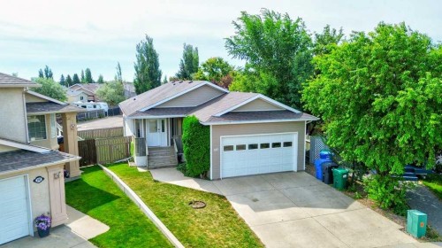 187 Cowichan Court WEST Lethbridge, AB T1K 7T7