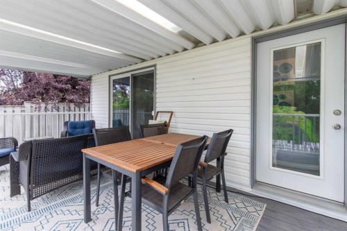 160 Heritage Boulevard West, Lethbridge, AB - Outdoor With Deck Patio Veranda With Exterior