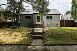 819 5 Street SOUTHLethbridge, AB T1J 2C5