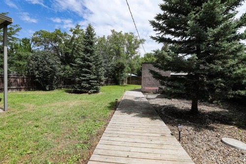 819 5 Street South, Lethbridge, AB - Outdoor
