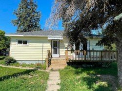 211 9 St NORTHVauxhall, AB T0K 2K0