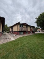 4-5 Acadia Road WESTLethbridge, AB T1K 4C1