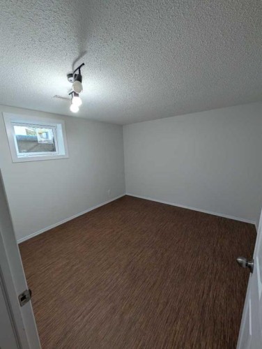 1033 Elliot Road South, Lethbridge, AB 