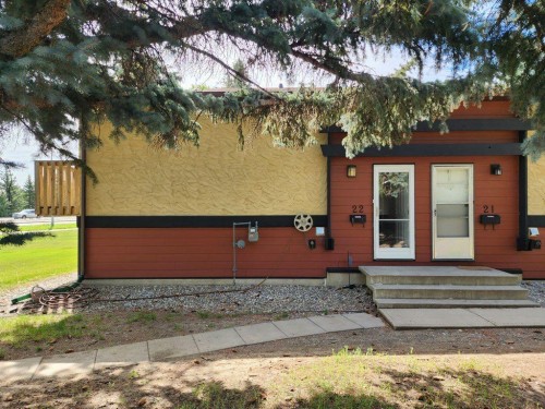 22-5 Acadia Road West, Lethbridge, AB - Outdoor
