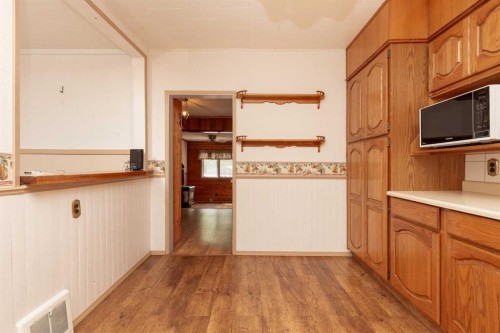 1238 7 Avenue South, Lethbridge, AB - Indoor