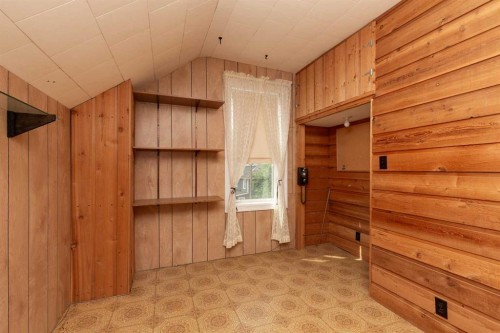 1238 7 Avenue South, Lethbridge, AB - Indoor Photo Showing Other Room