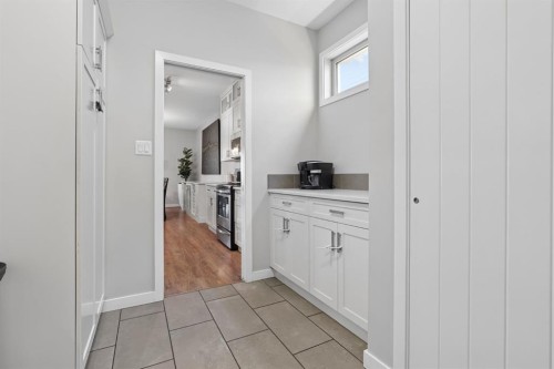 409 Devonia Way West, Lethbridge, AB - Indoor