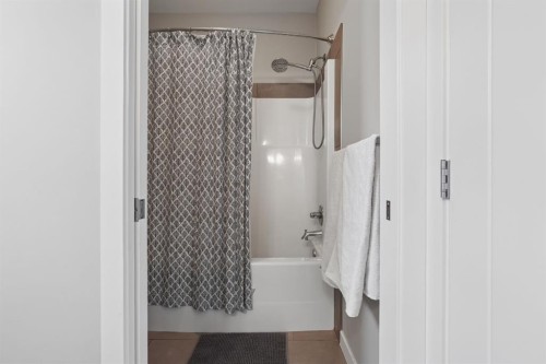 409 Devonia Way West, Lethbridge, AB - Indoor