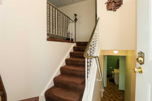 1031 Cameron Road South, Lethbridge, AB - Indoor Photo Showing Other Room