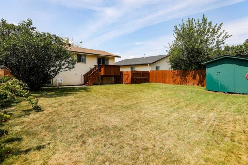 1031 Cameron Road South, Lethbridge, AB - Outdoor