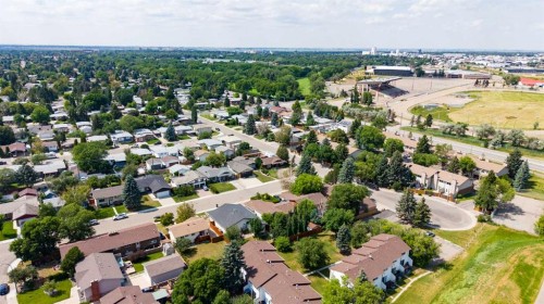 1031 Cameron Road South, Lethbridge, AB - Outdoor With View