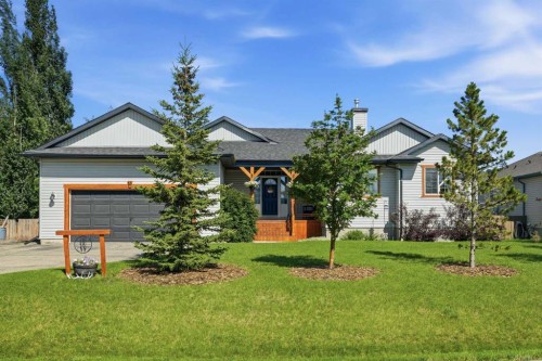 14 Lloyd Crescent Ne, Langdon, AB - Outdoor