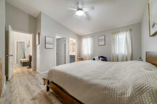 215 Grand River Boulevard West, Lethbridge, AB - Indoor Photo Showing Bedroom