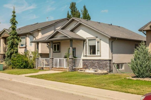 215 Grand River Boulevard West, Lethbridge, AB - Outdoor With Facade