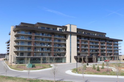 518-102 Scenic Drive NORTH Lethbridge, AB T1H 5L9
