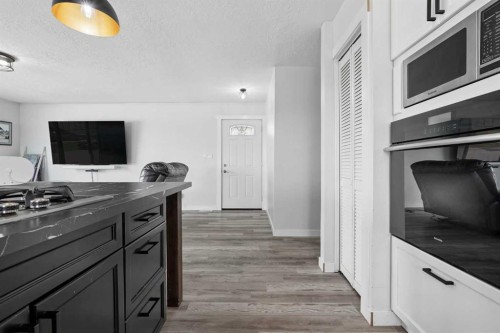 25021 Rge Rd 254, Cardston, AB - Indoor