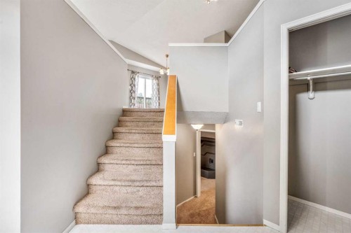 194 Mt Blakiston Road West, Lethbridge, AB - Indoor Photo Showing Other Room