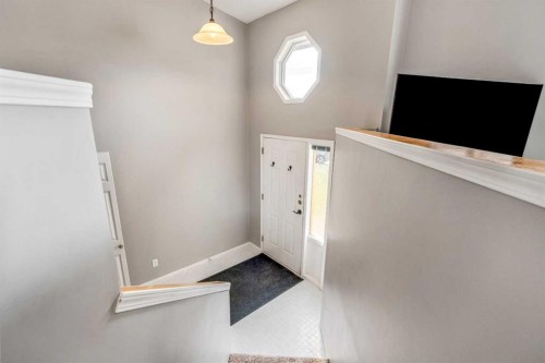 194 Mt Blakiston Road West, Lethbridge, AB - Indoor Photo Showing Other Room