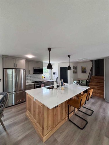 425 Normandy Road South, Lethbridge, AB 