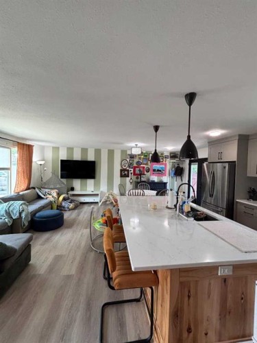 425 Normandy Road South, Lethbridge, AB 
