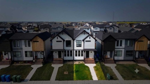 633 Blackwolf Boulevard North, Lethbridge, AB - Outdoor With Facade