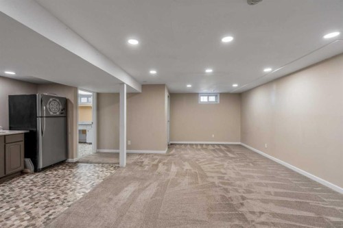 42 Honeysuckle Road North, Lethbridge, AB - Indoor Photo Showing Basement