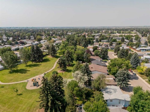 42 Honeysuckle Road North, Lethbridge, AB - Outdoor With View