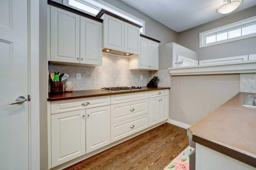82 Keystone Terrace West, Lethbridge, AB - Indoor Photo Showing Kitchen