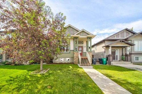 82 Keystone Terrace West, Lethbridge, AB - Outdoor With Facade