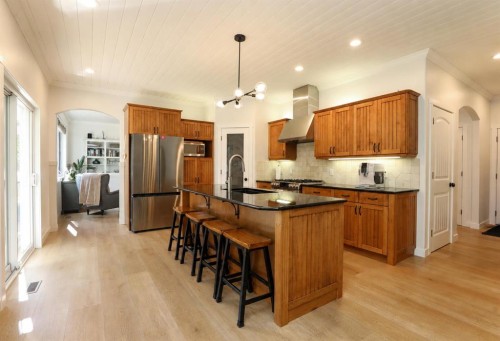 2135 33 Avenue, Coaldale, AB - Indoor Photo Showing Kitchen With Stainless Steel Kitchen With Upgraded Kitchen